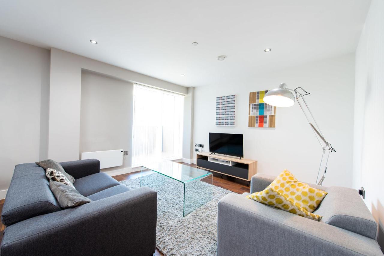 The Assembly Manchester Oasis Holding 外观 照片